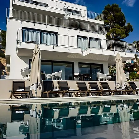 Colomba A Luxury In Brela, Seafront *